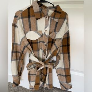 Halara Brown Plaid Shacket 🤎